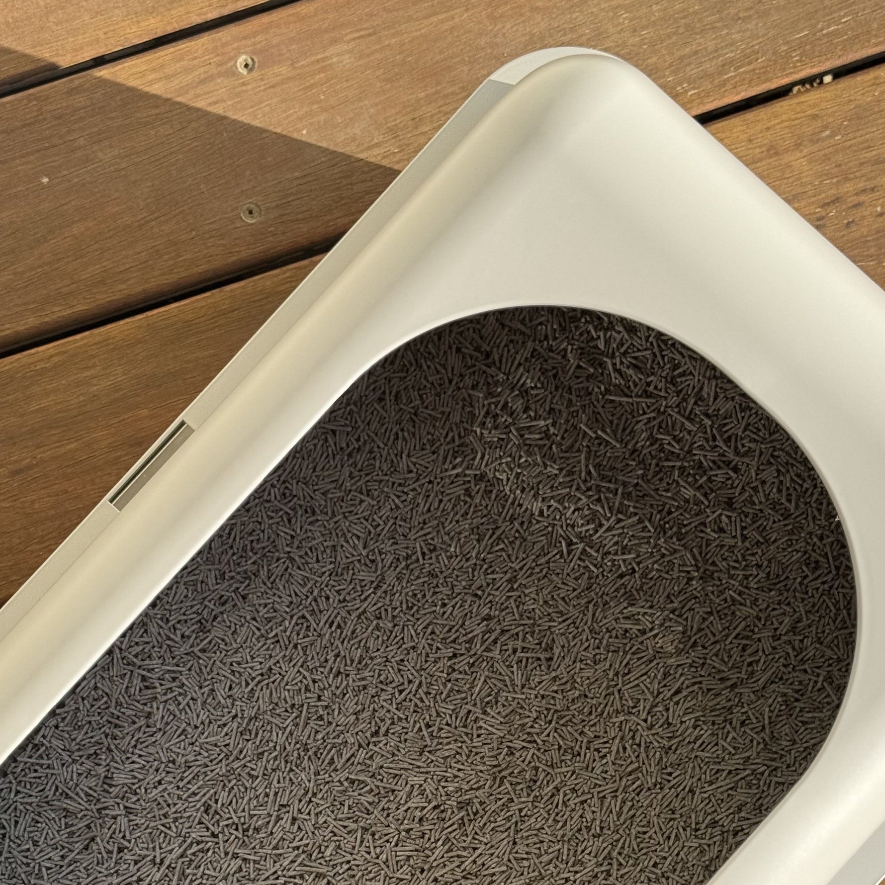 Why you should switch to a stainless steel litter box