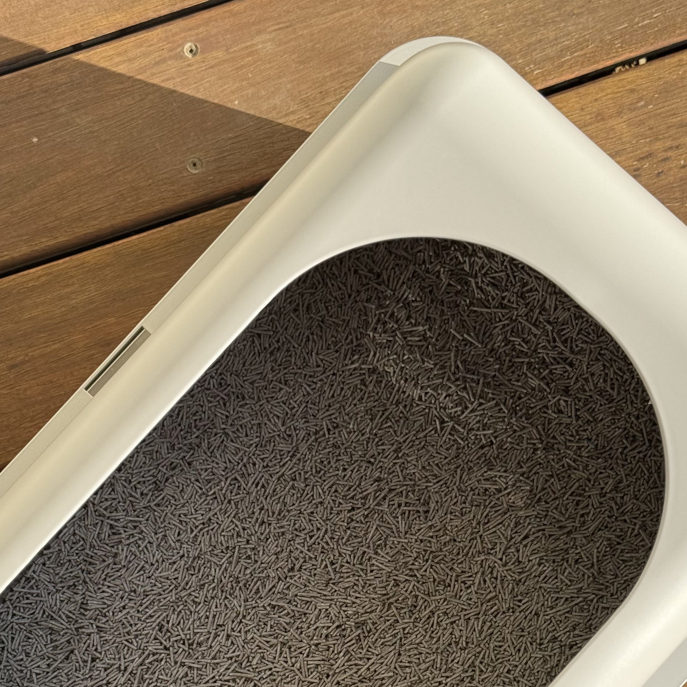 Why you should switch to a stainless steel litter box
