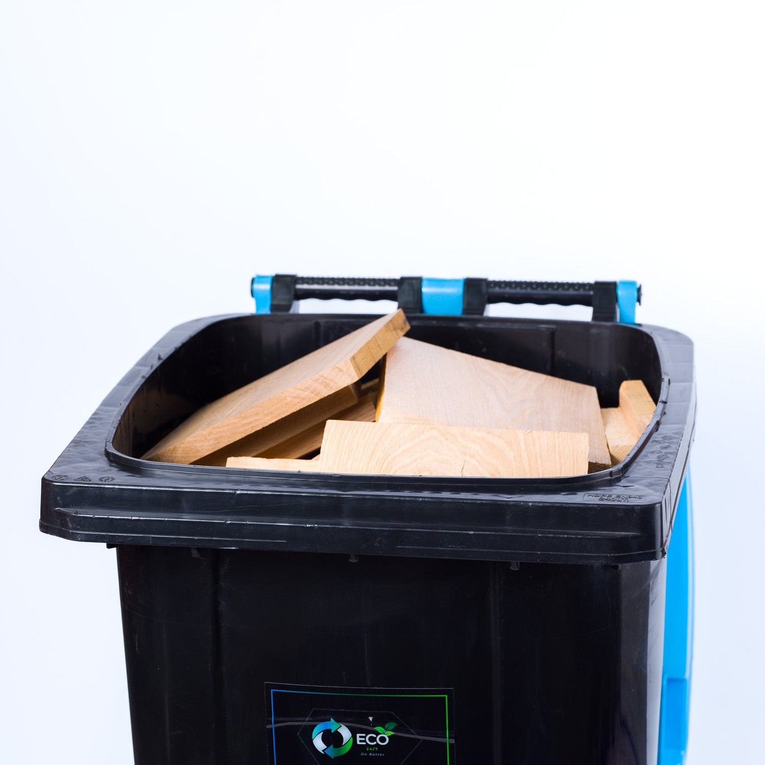 Kiln-Dried Hardwood Offcuts 240L